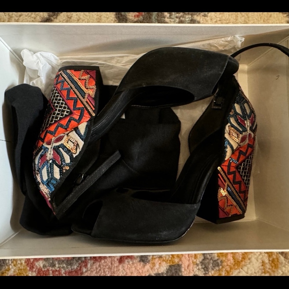 SCHUTZ Black and Multicolor Embroidered Heels